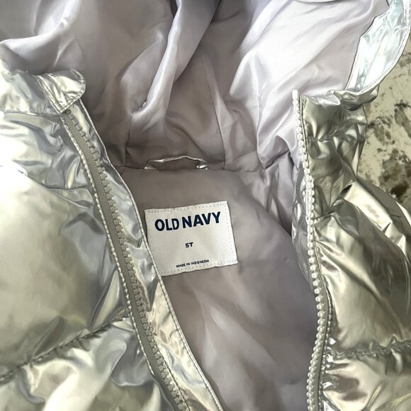 Old Navy silver puffer coat sz 5T - Picture 5 of 5